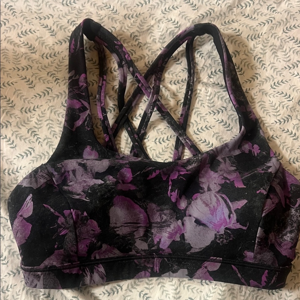 Lululemon FREE TO BE SERENE BRA *LIGHT SUPPORT, C/D CUP